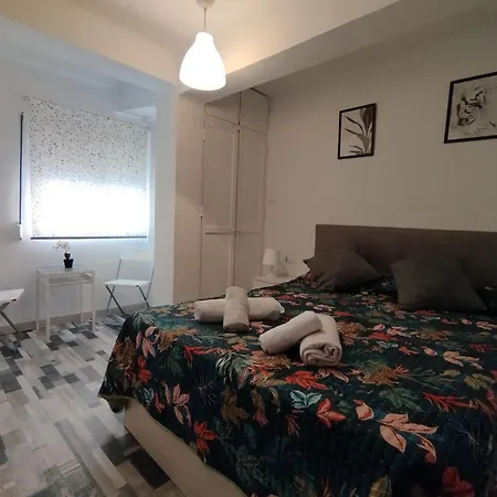 Alhondiga El Palo Apartment