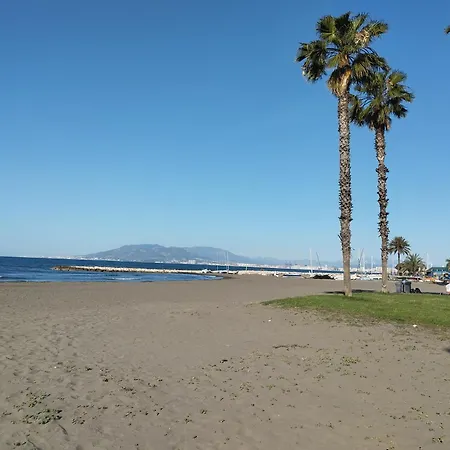 Alhondiga El Palo Apartmán